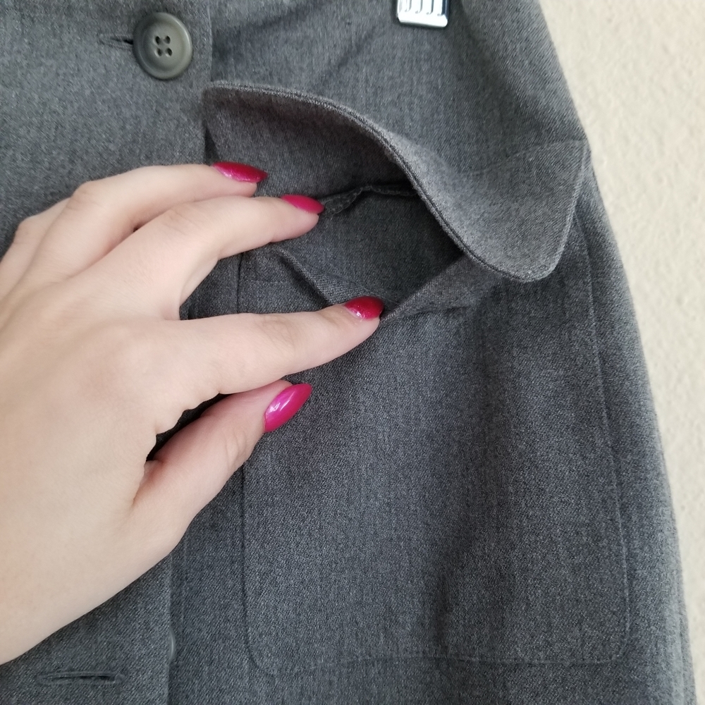 3/$20⭐Ann Taylor Loft Stretch Gray pencil skirt - Picture 3 of 7